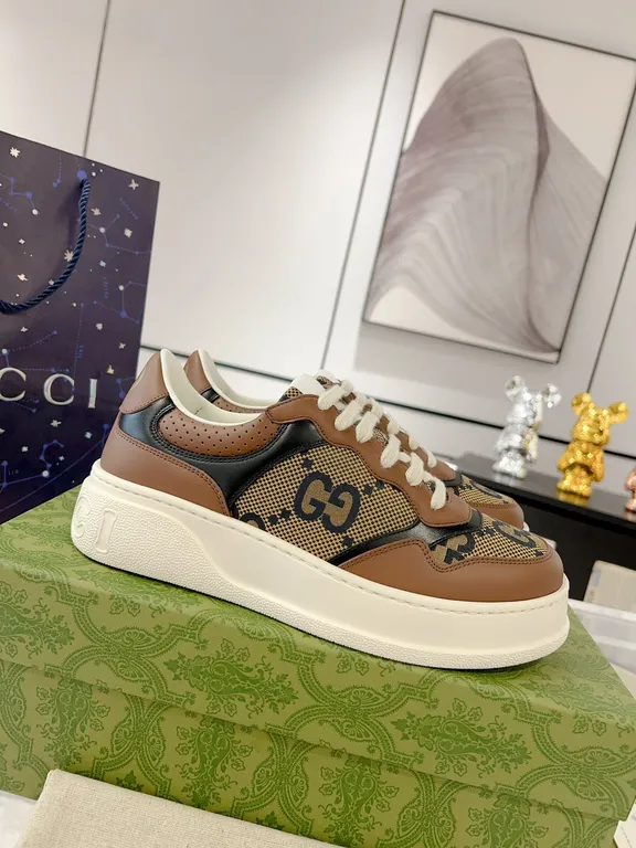 Gucci Shoe 